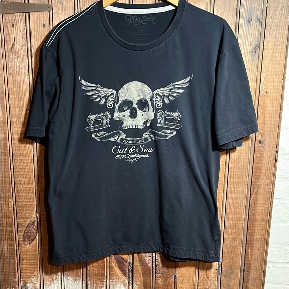 Marc Ecko Black and Gray Skull Graphic Tee